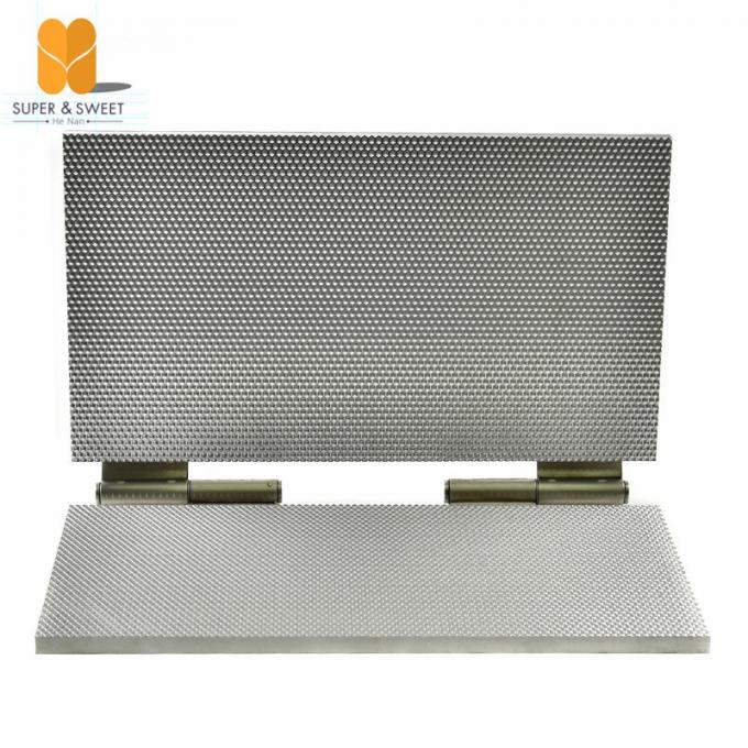 Beeswax foundation sheet mold portable