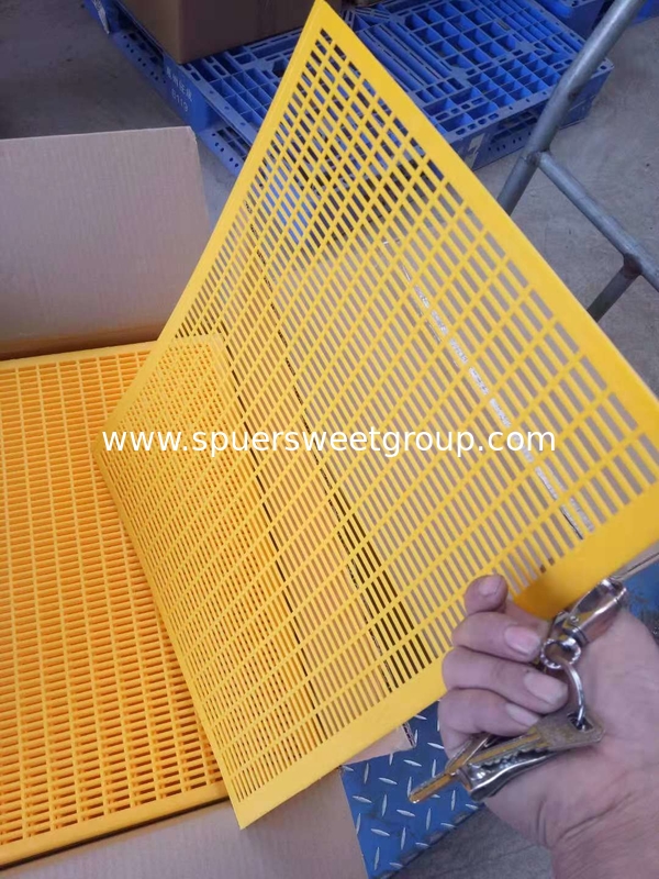 Factory Supply Beekeeping Tools Beehive Plastic Queen Excluder For Sale